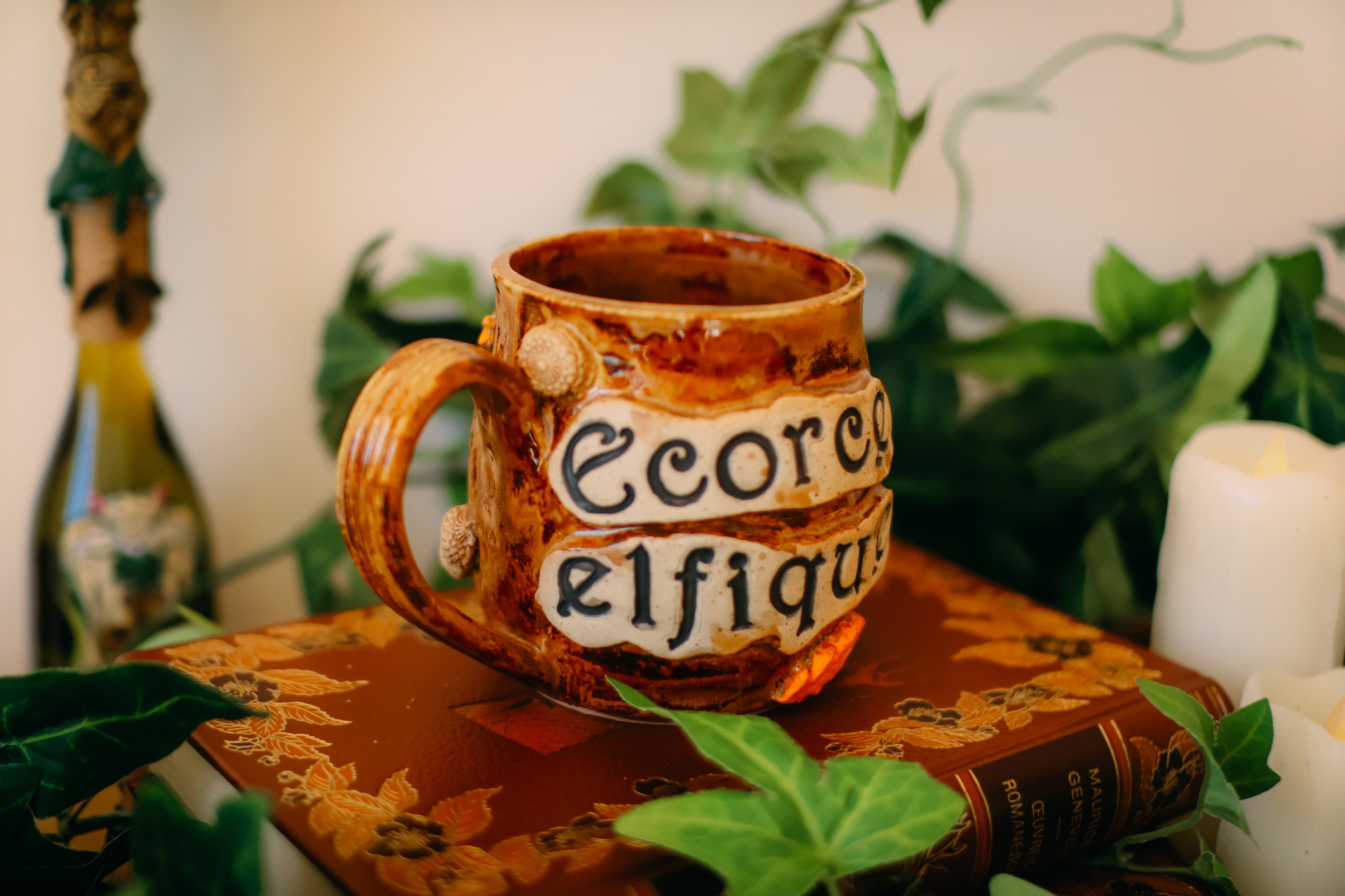 Tasse en grès « Écorce elfique »