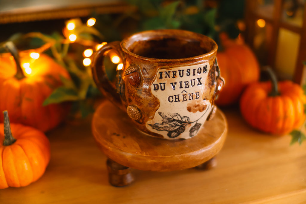 Tasse en grès style apothicaire « Infusion du vieux chêne »
