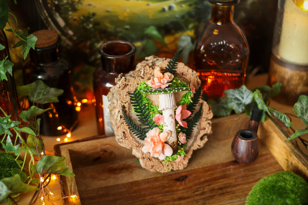 Grand rondin aux fleurs corail et amanite box veridiana