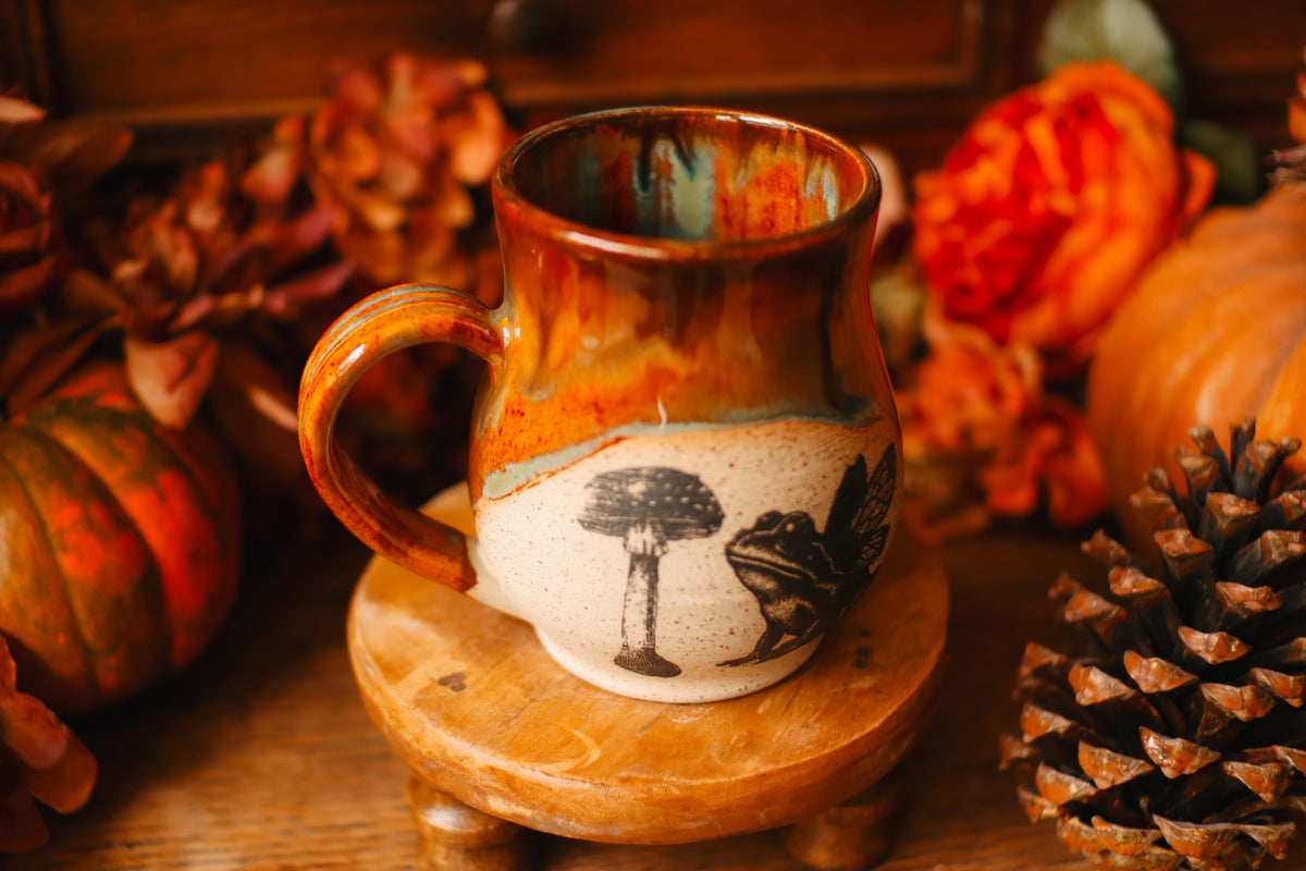 Grande tasse en grès « Grenouille des forêts magiques»
