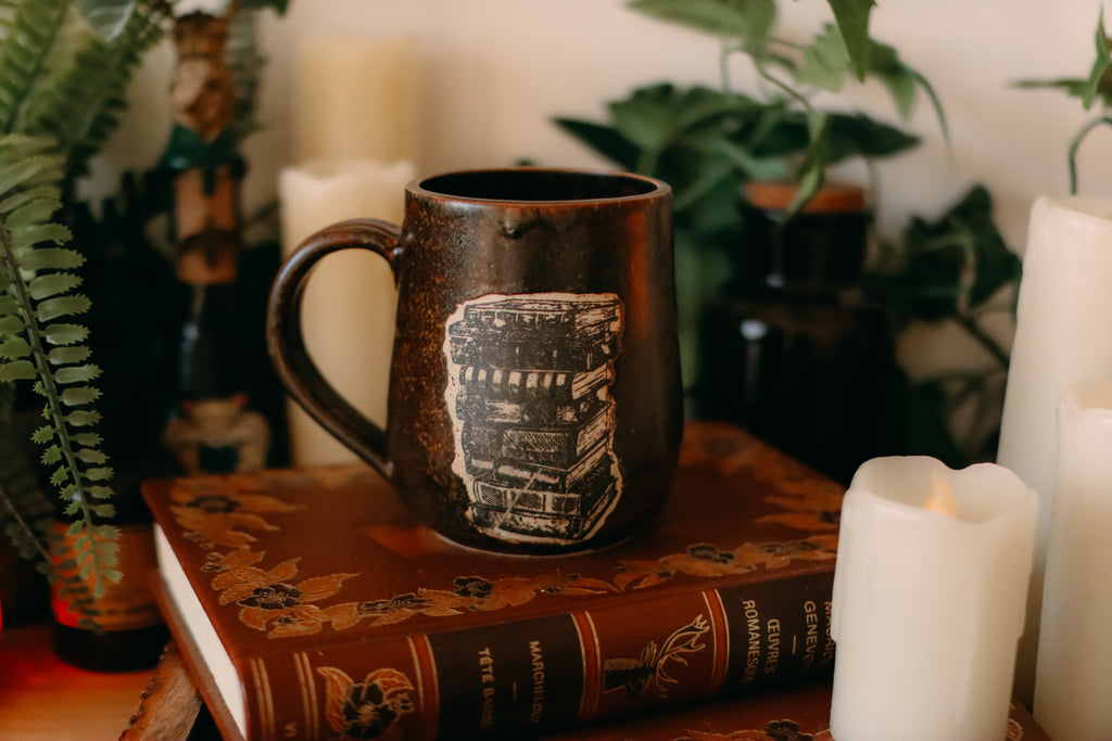 Petite tasse en grès style apothicaire  « Thé pour Pile à lire »