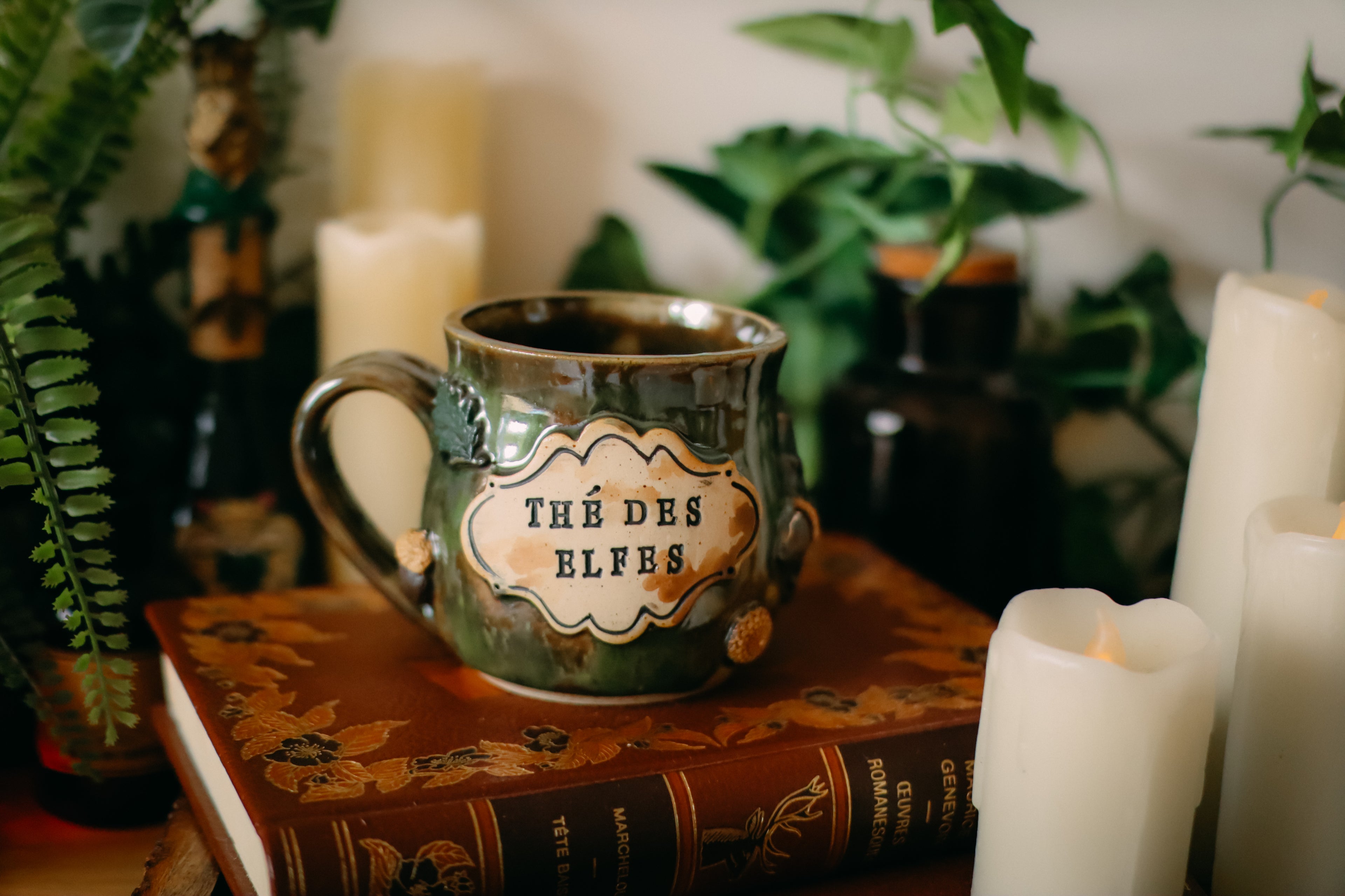 Petit tasse en grès style apothicaire « Thé des elfes »