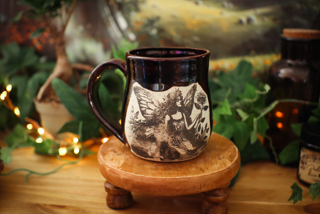 Grande tasse en grès « fée des fleurs »