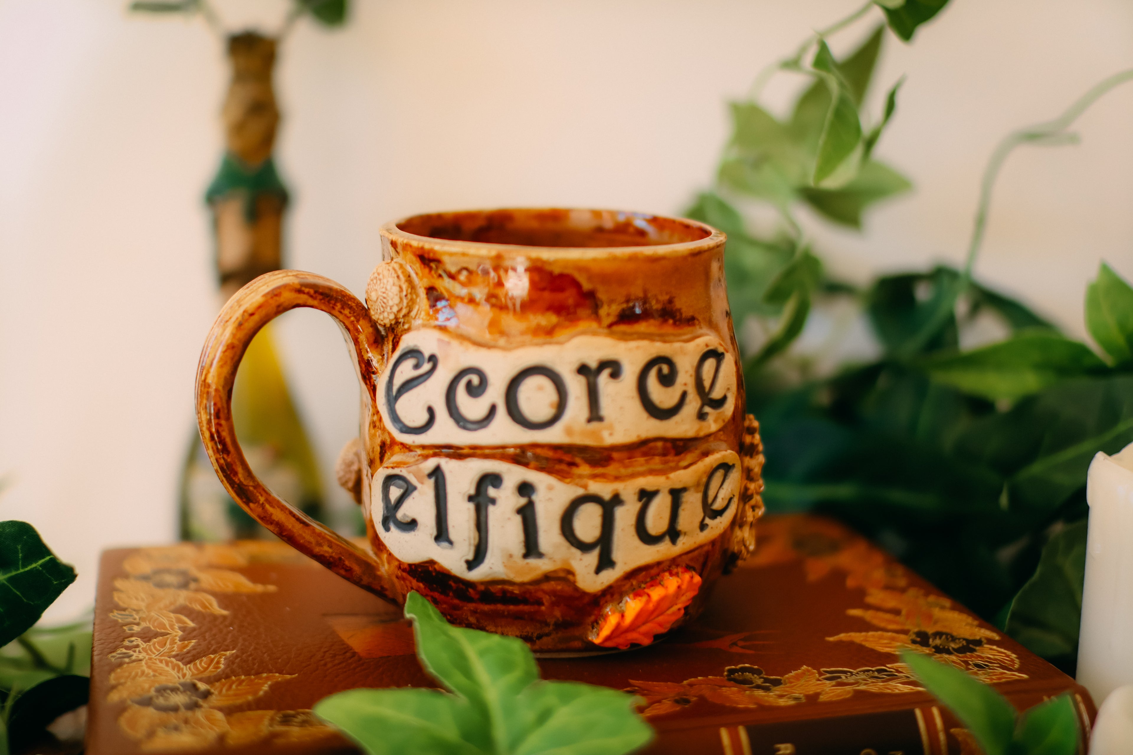 Tasse en grès « Écorce elfique »