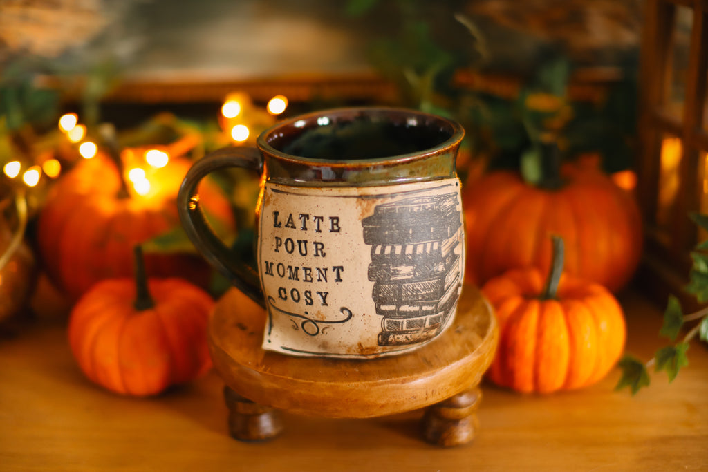 Grande tasse en grès style apothicaire  « Latte pour moment cosy »