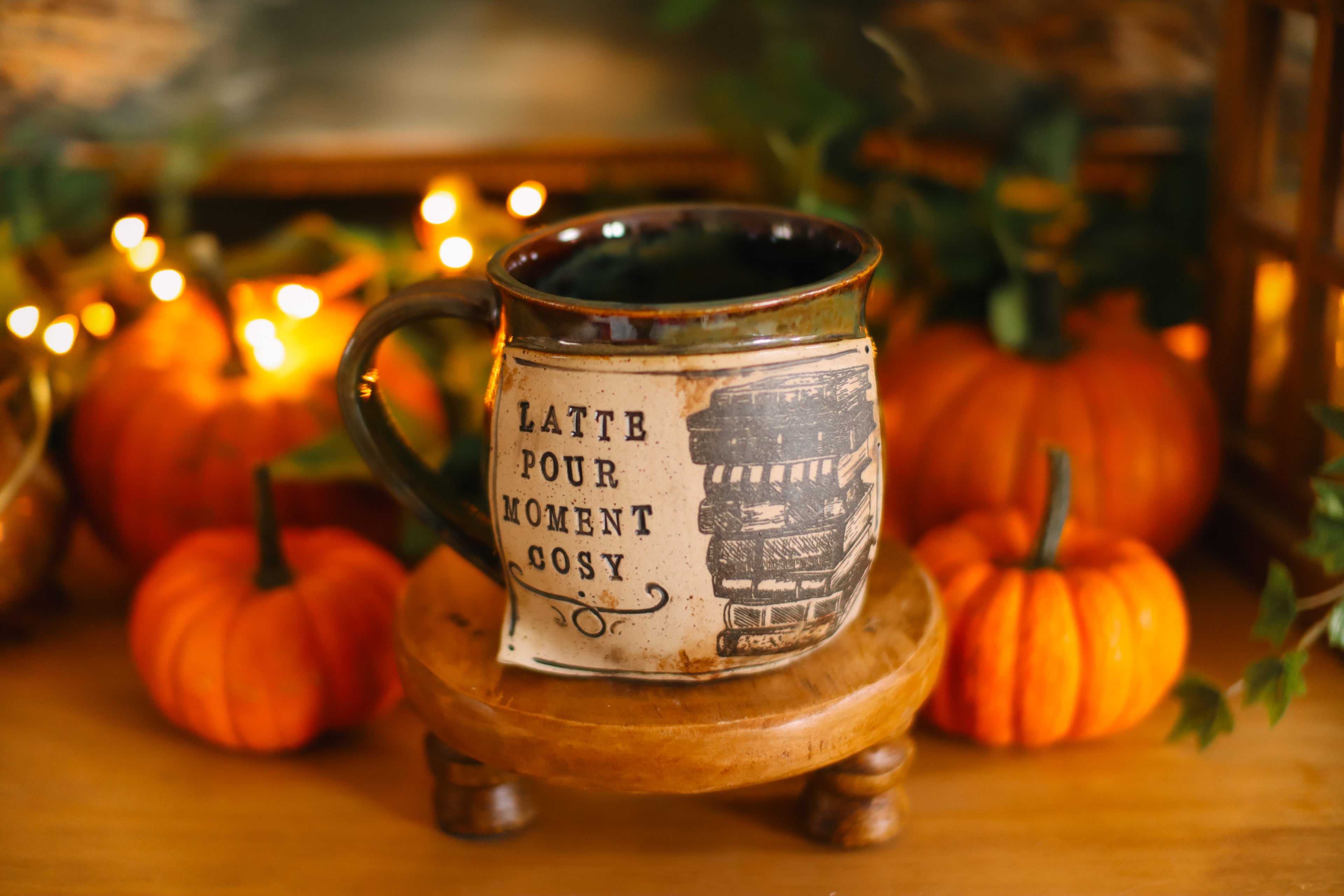Grande tasse en grès style apothicaire  « Latte pour moment cosy »