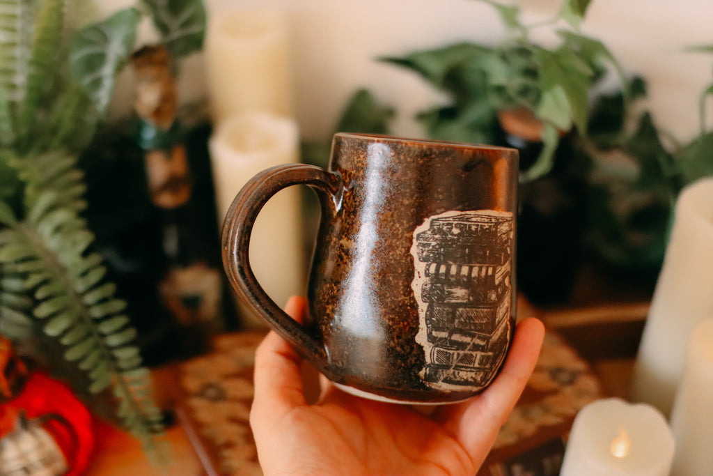 Petite tasse en grès style apothicaire  « Thé pour Pile à lire »