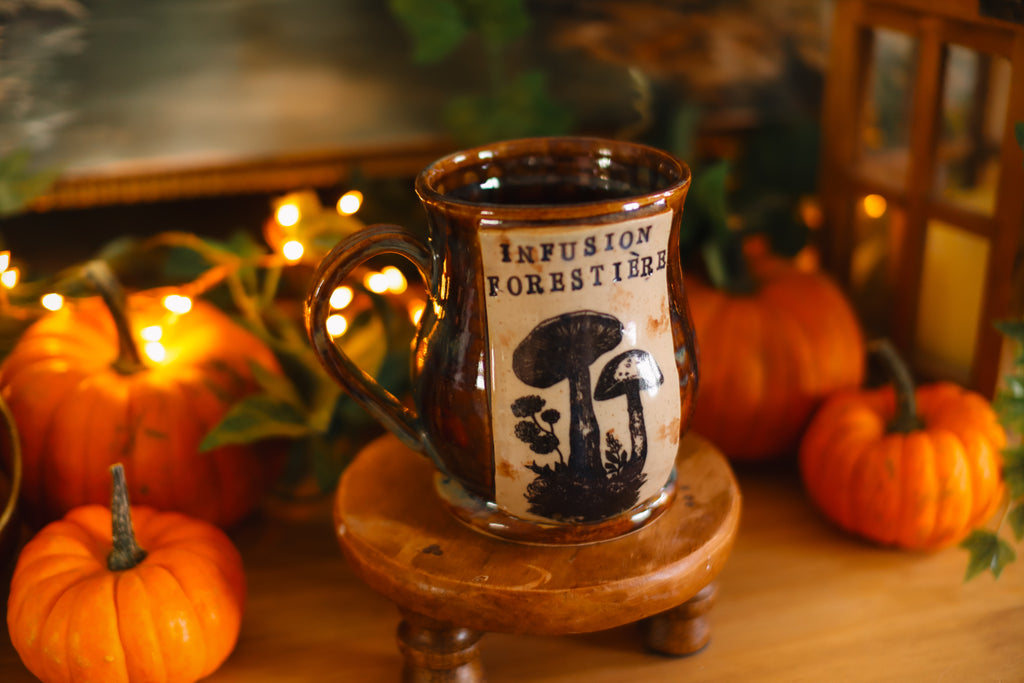 Élégante tasse en grès style apothicaire  « Infusion forestière »