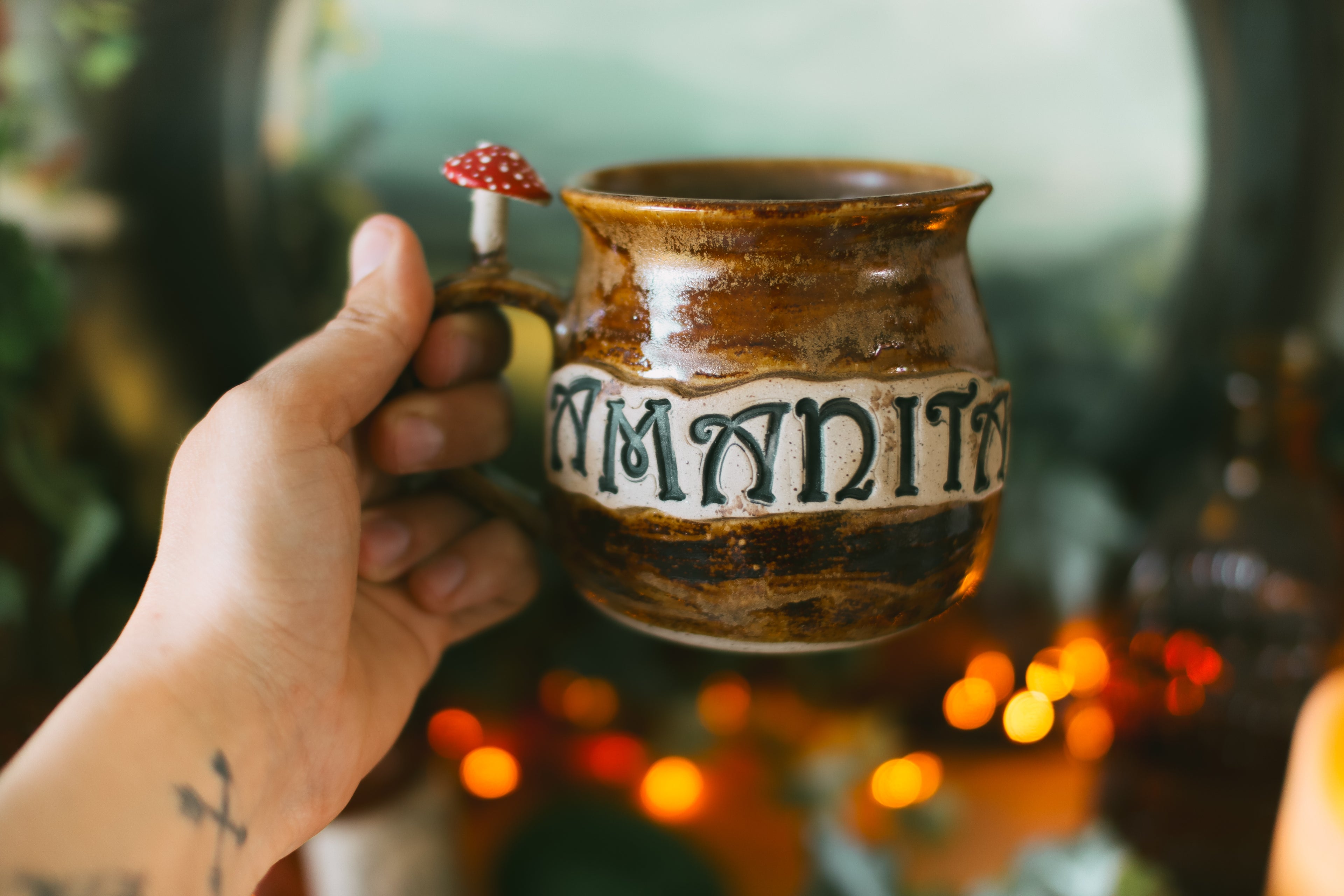 Tasse en grès style apothicaire "Amanita"