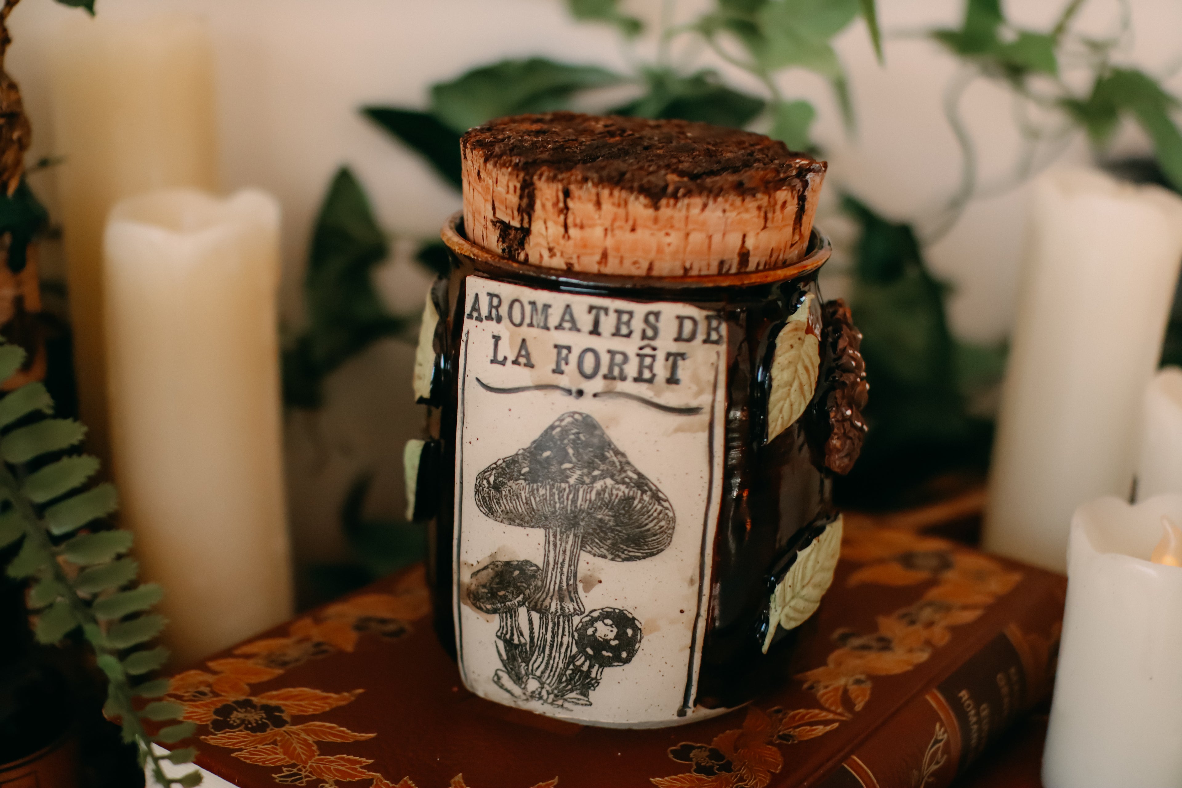 Pot pour cuisine style apothicaire « Aromates de la forêt » en grès