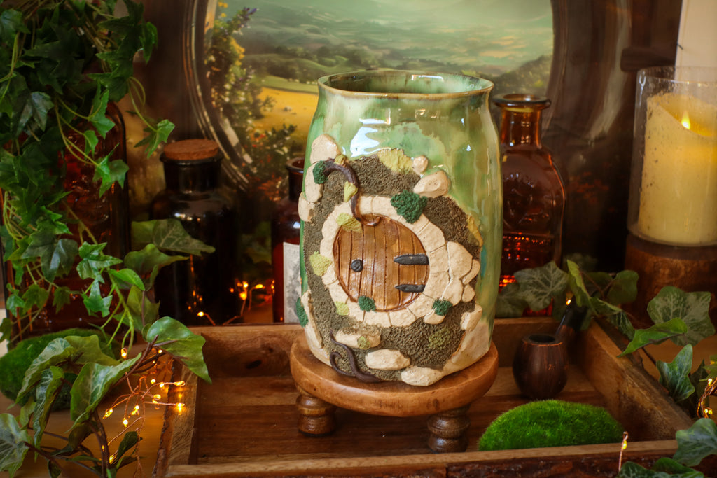 Pot à ustensiles/ vase à fleurs en grès porte de hobbit