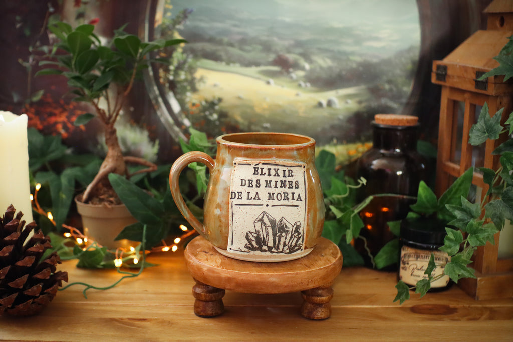 Tasse en grès style apothicaire  « Élixir des mines de la Moria »
