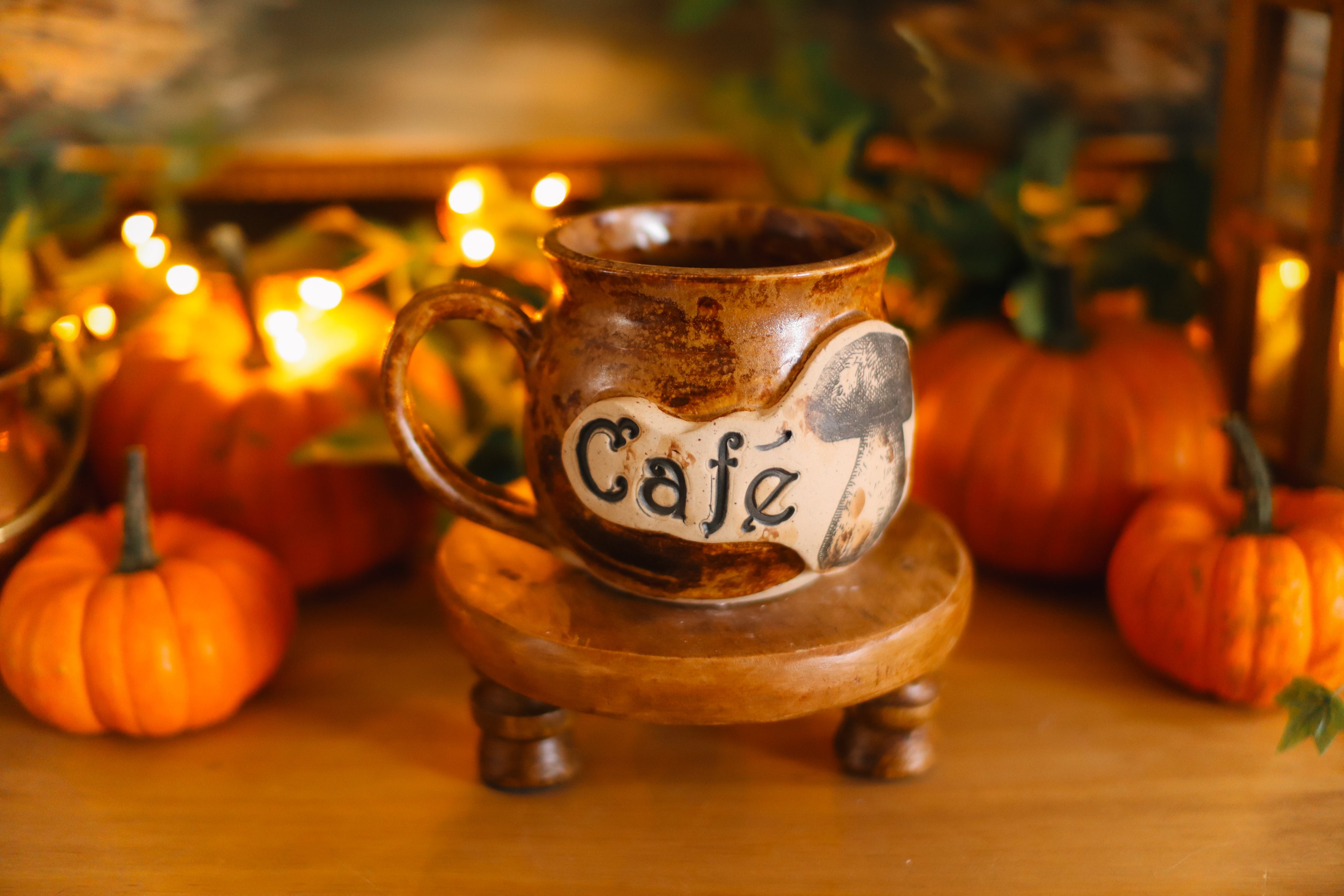 Petite tasse en grès style apothicaire « Café » version bolet
