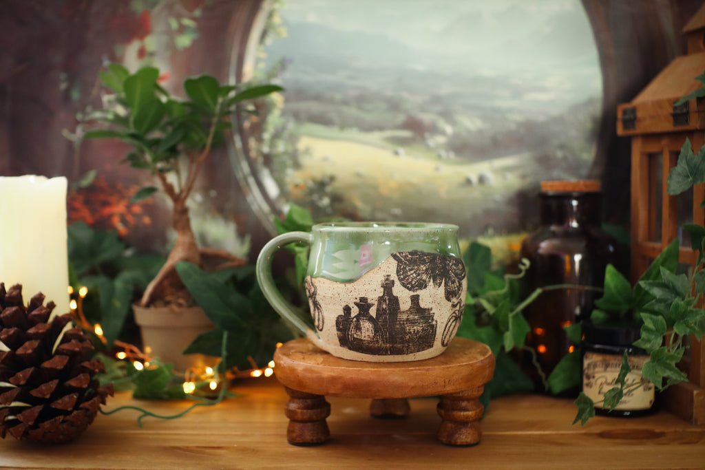 Tasse en grès illustration vintage « Cabinet de la Sorcière  »