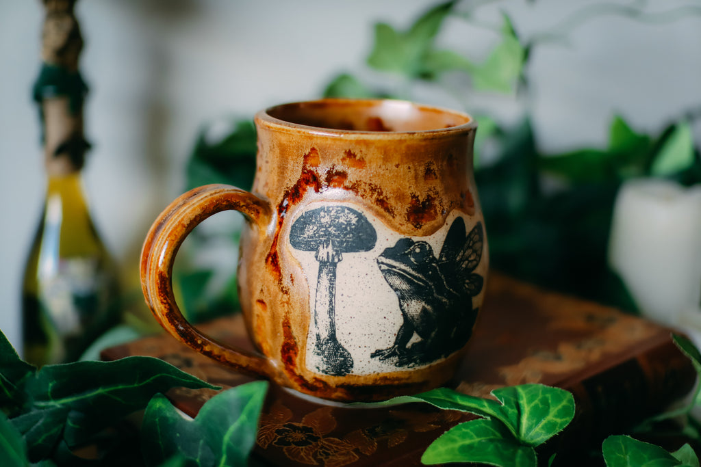 Tasse en grès « Rencontre féérique »