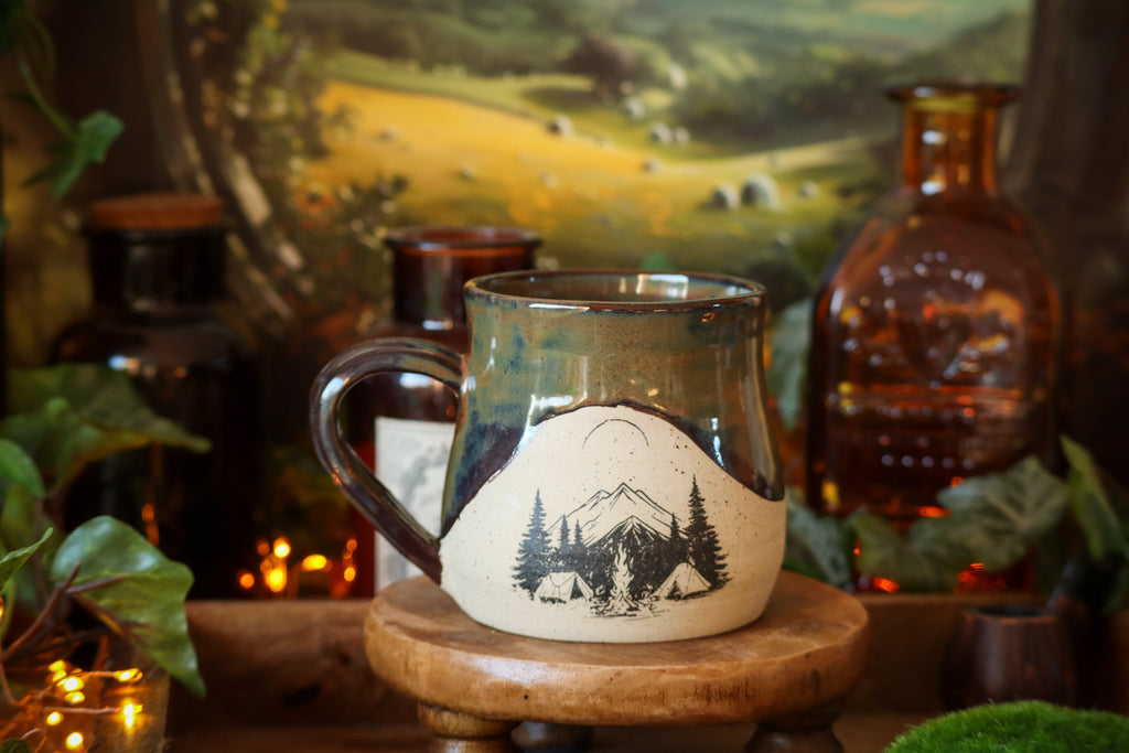 Tasse en grès « Repos des aventuriers »