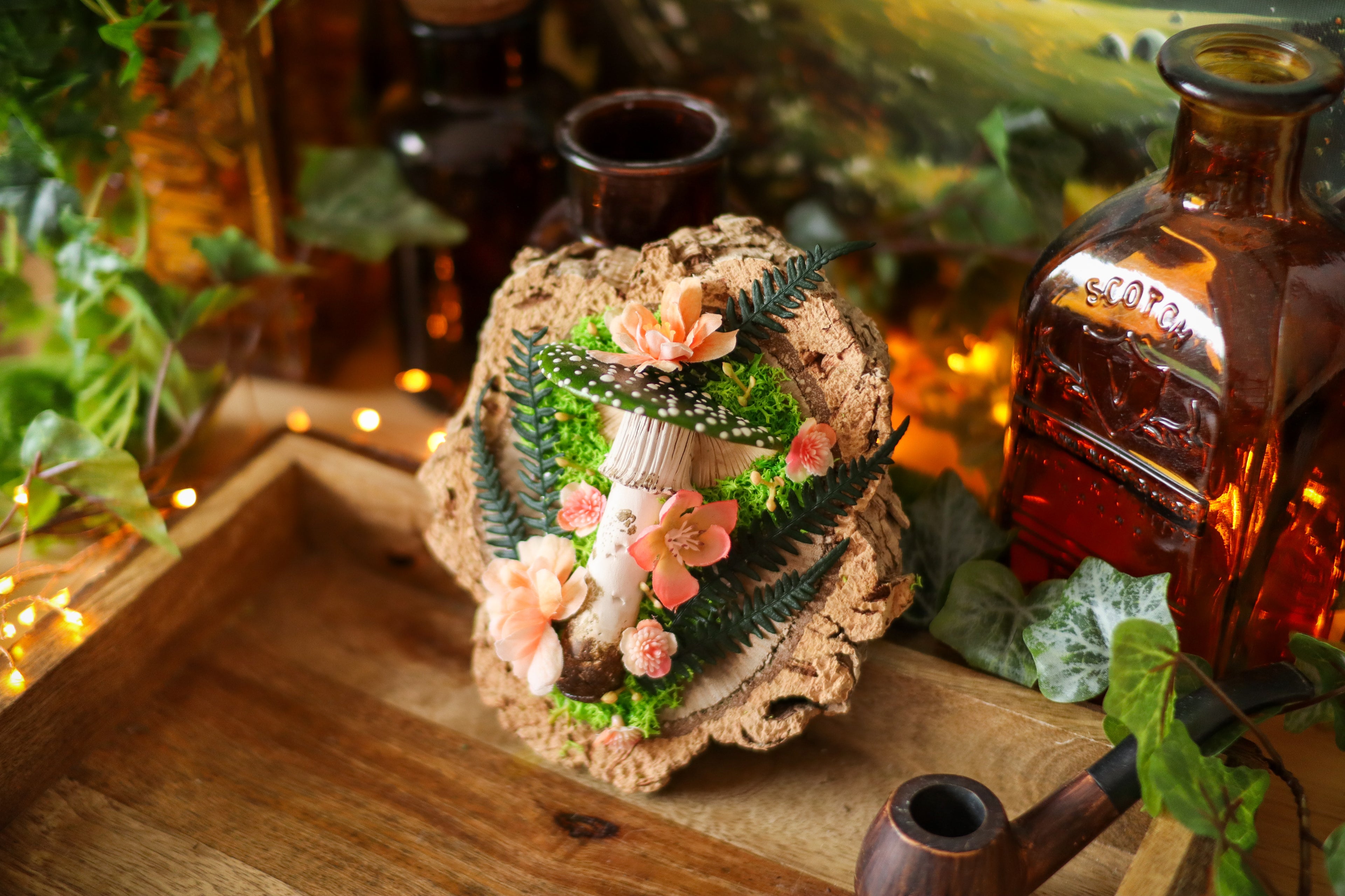 Grand rondin aux fleurs corail et amanite box veridiana