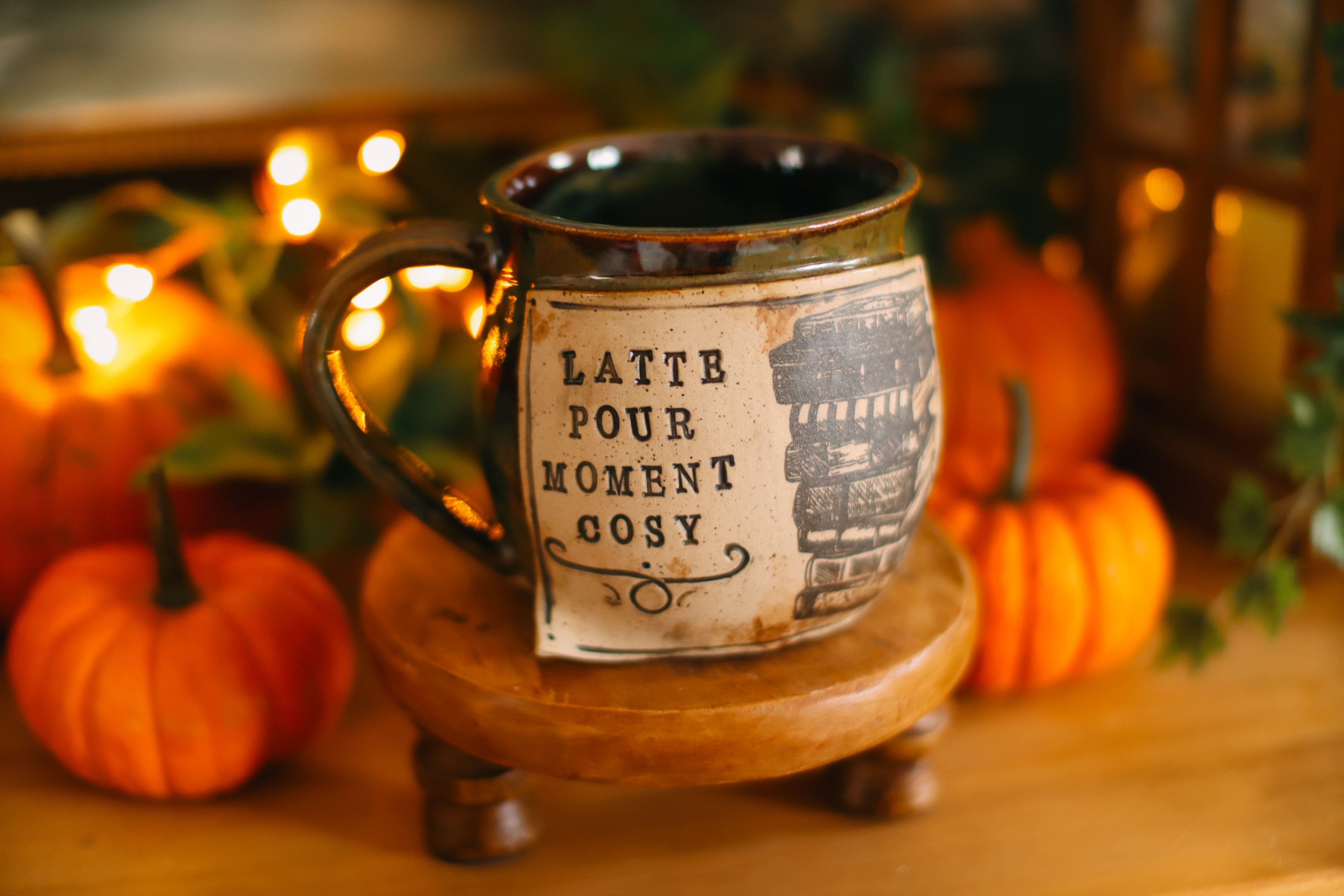 Grande tasse en grès style apothicaire  « Latte pour moment cosy »