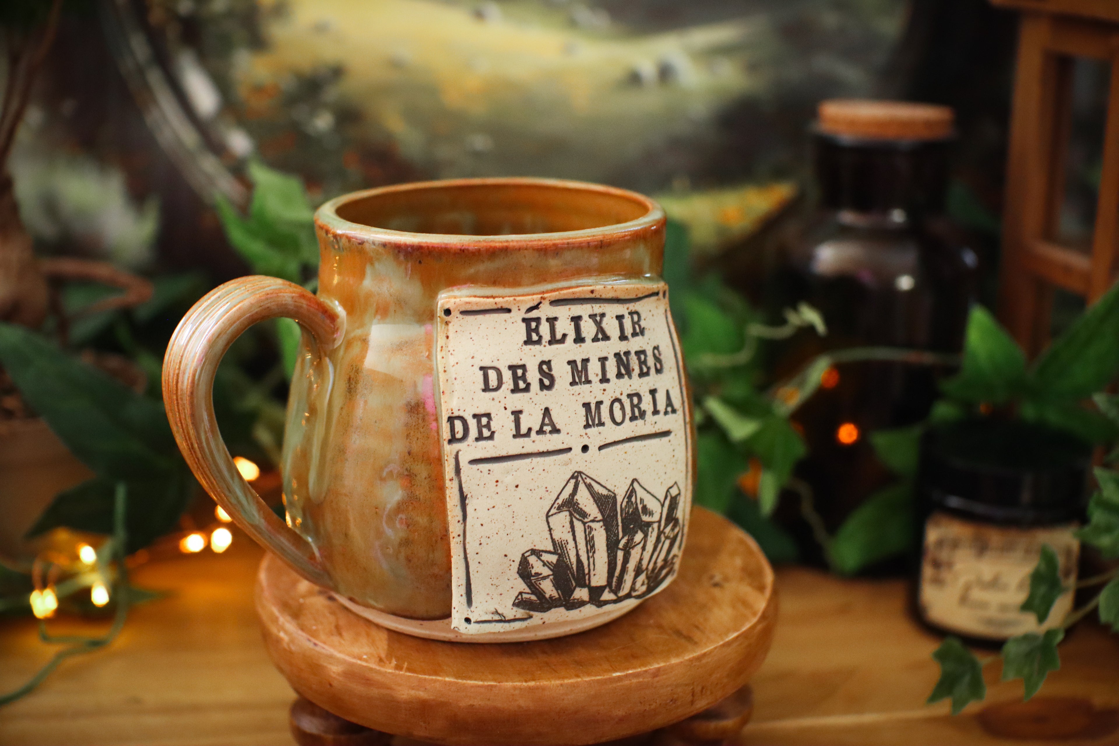 Tasse en grès style apothicaire  « Élixir des mines de la Moria »