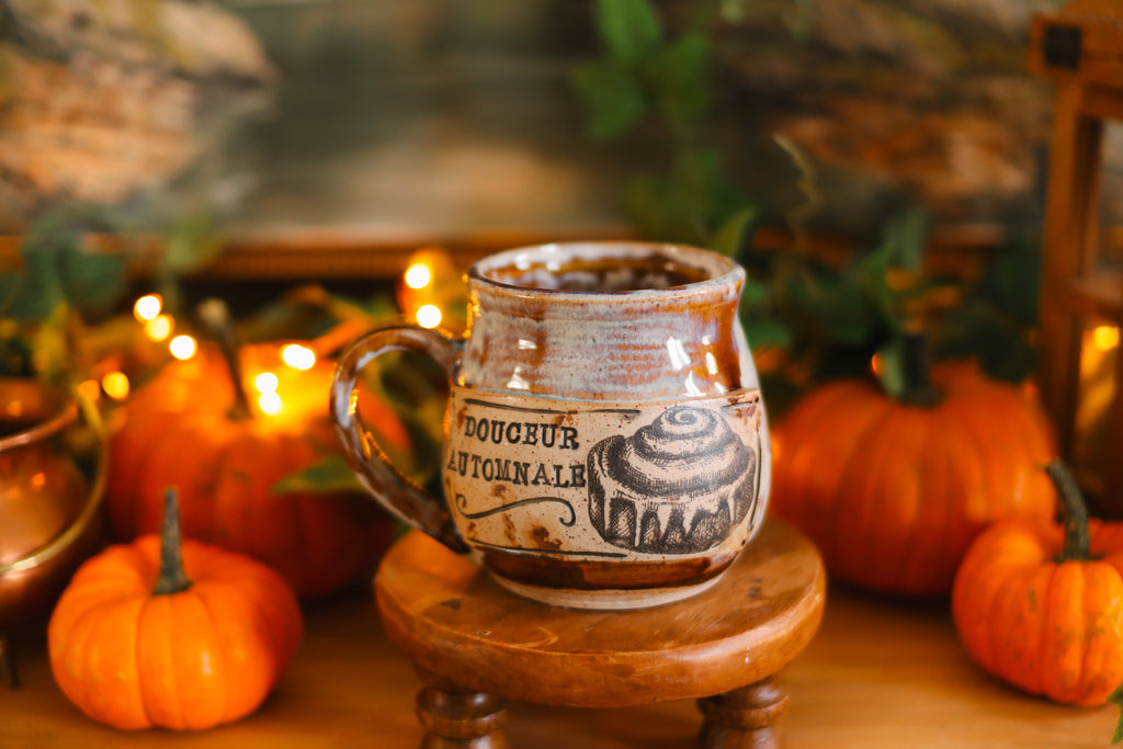 Petite tasse en grès style apothicaire  « Douceur automnale »