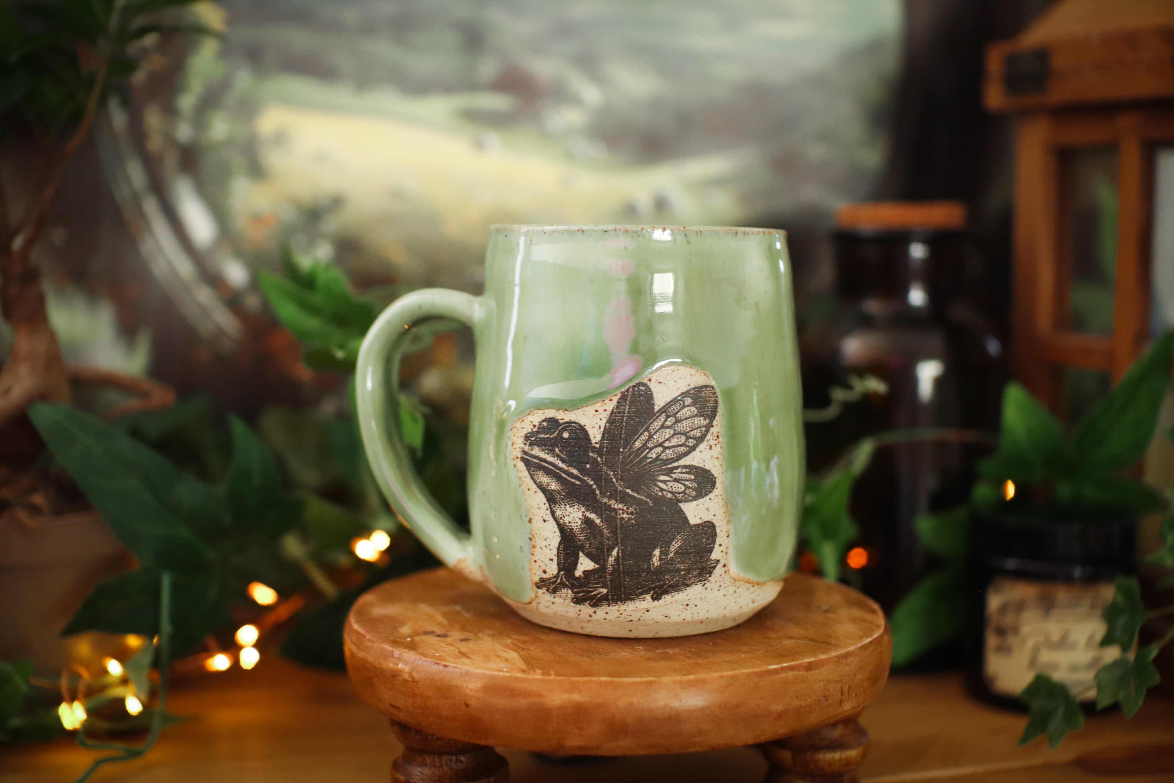 Tasse en grès illustration vintage « Grenouille des forêts magiques »