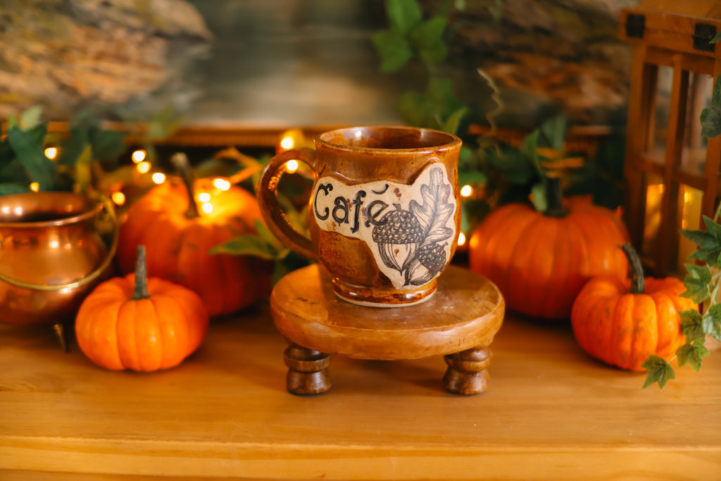 Petite tasse en grès style apothicaire « Café » version gland