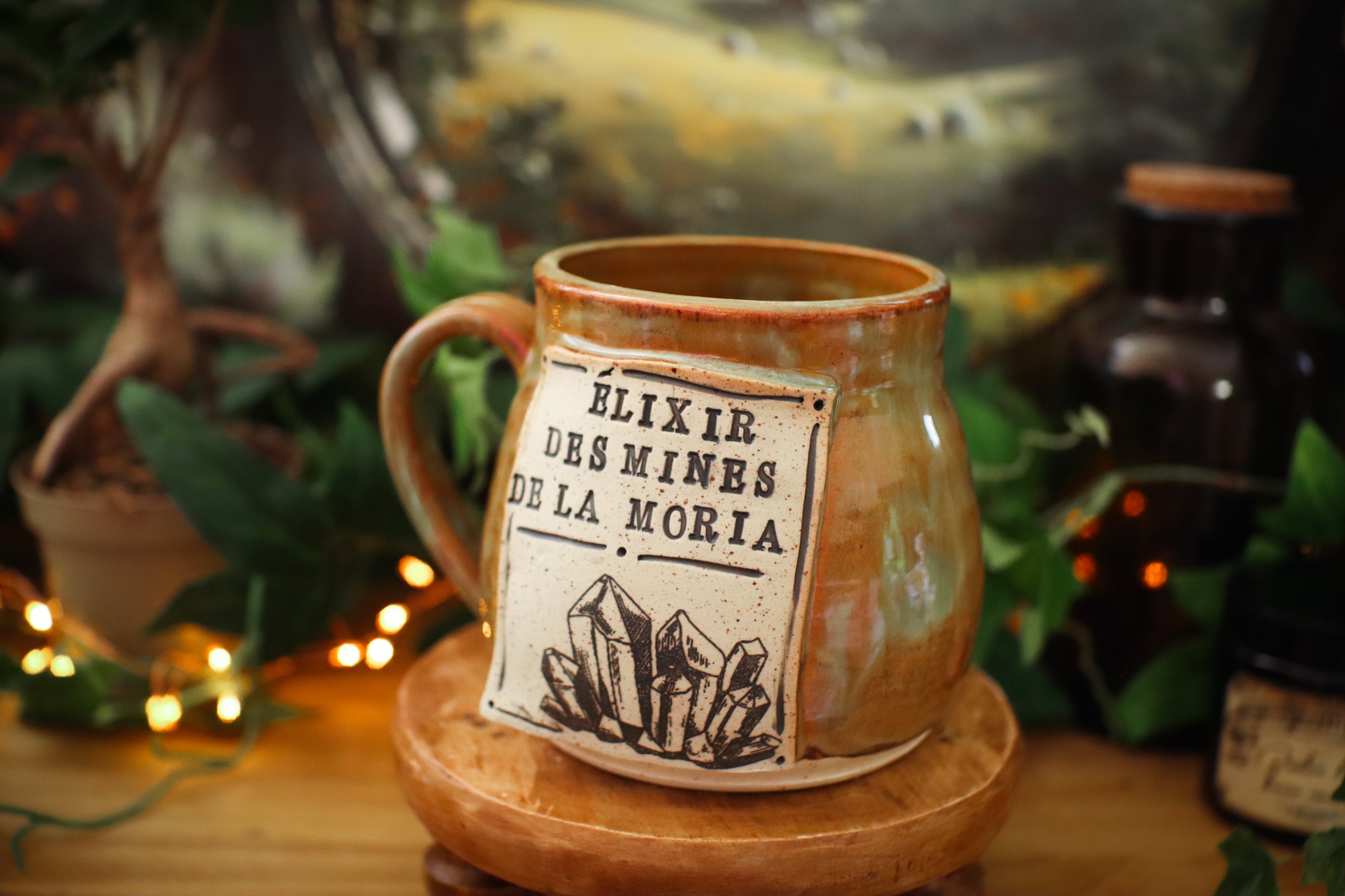 Tasse en grès style apothicaire  « Élixir des mines de la Moria »