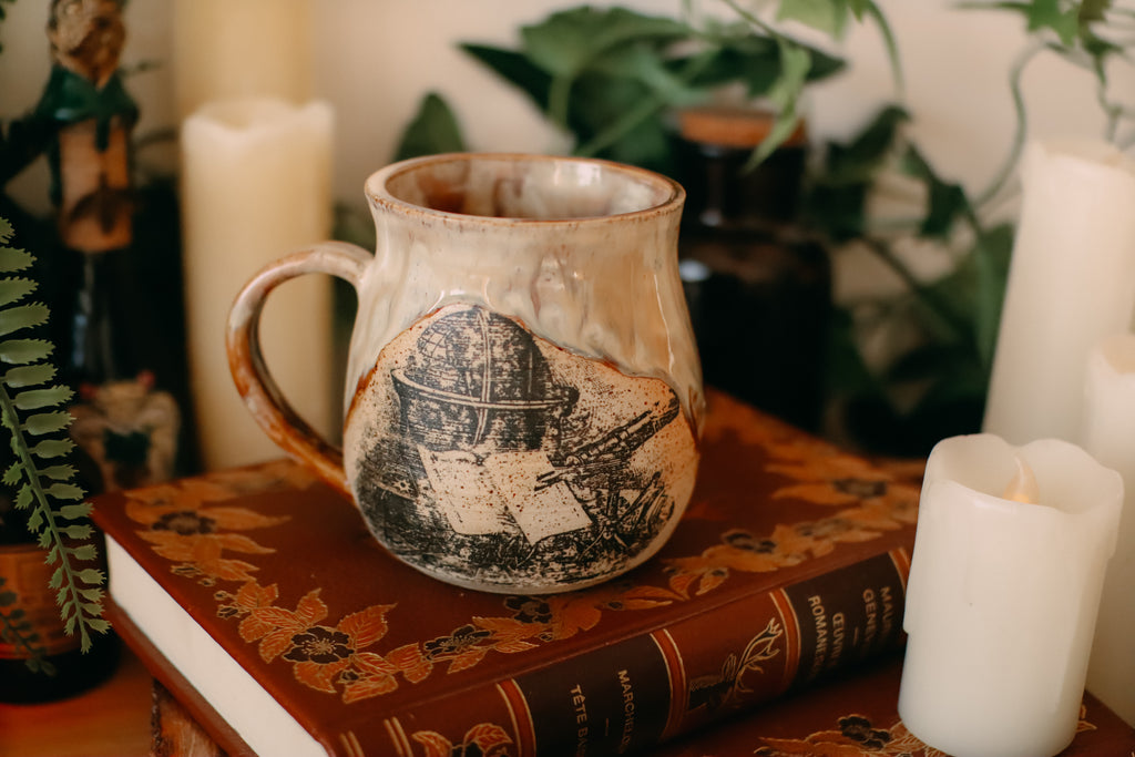 Petite tasse en grès illustration vintage « Bureau de l'astronome »