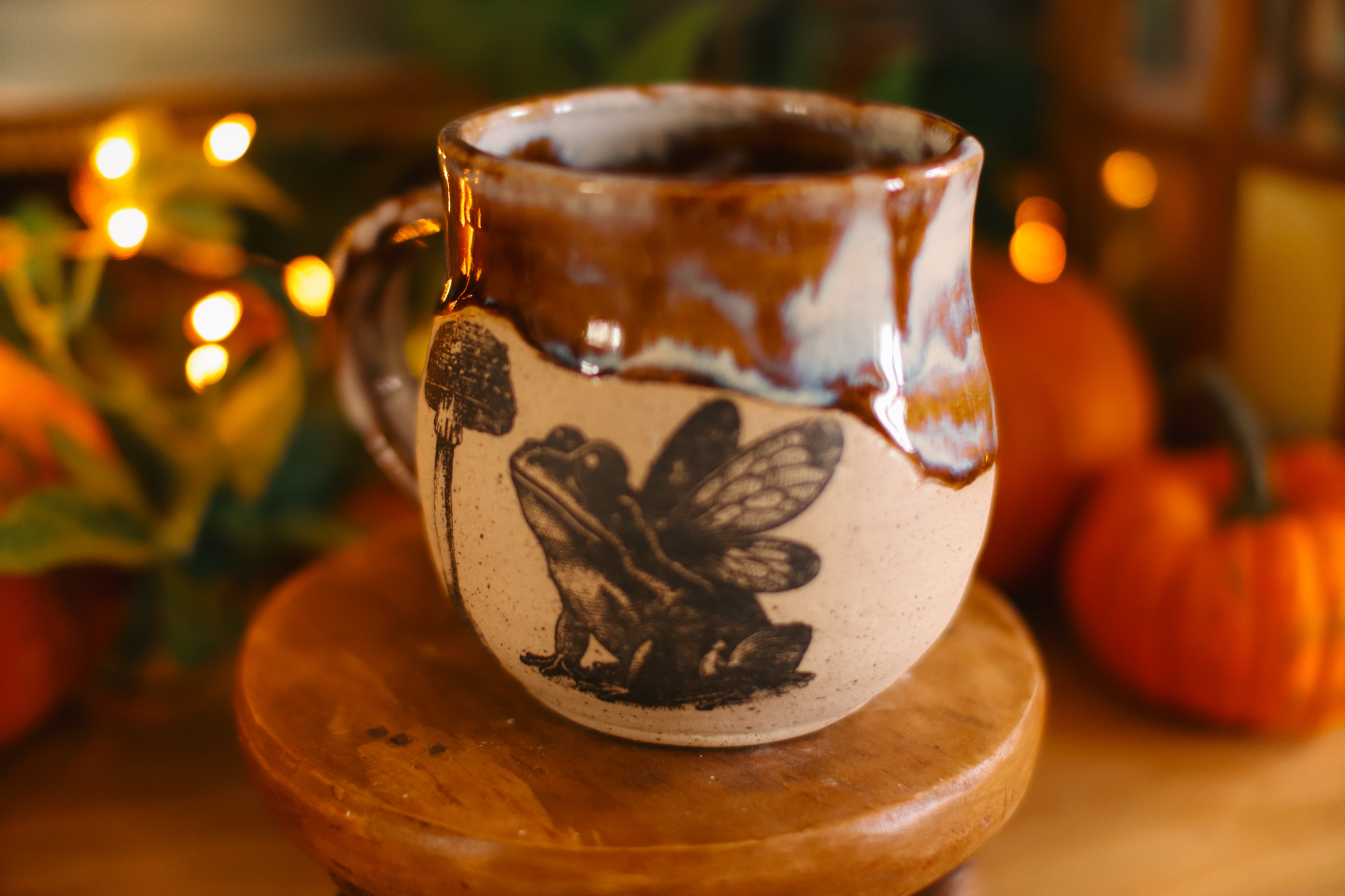 Grande tasse en grès « Grenouille des forêts magiques»