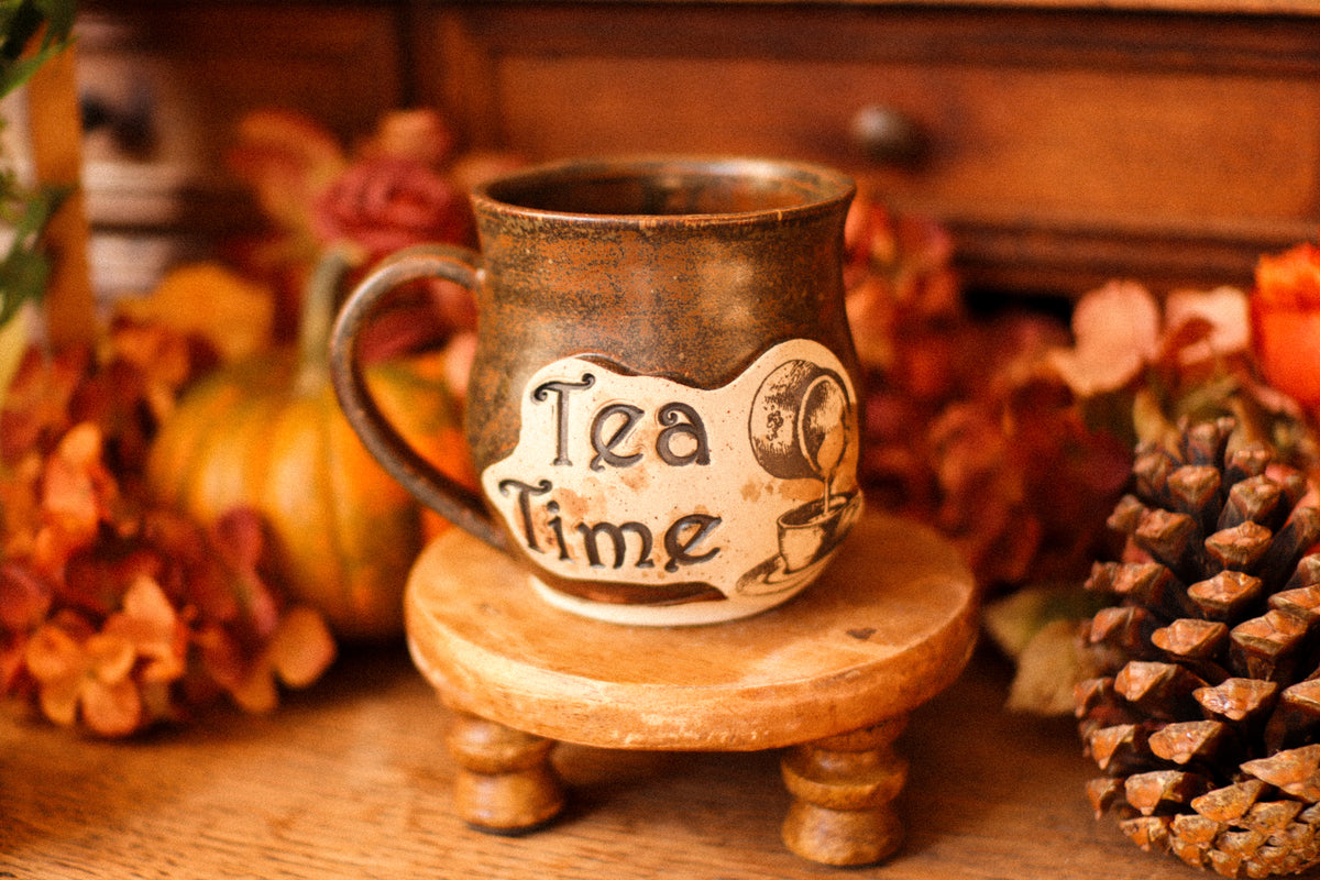 Tasse en grès style étiquette d'apothicaire ancienne « Tea time »