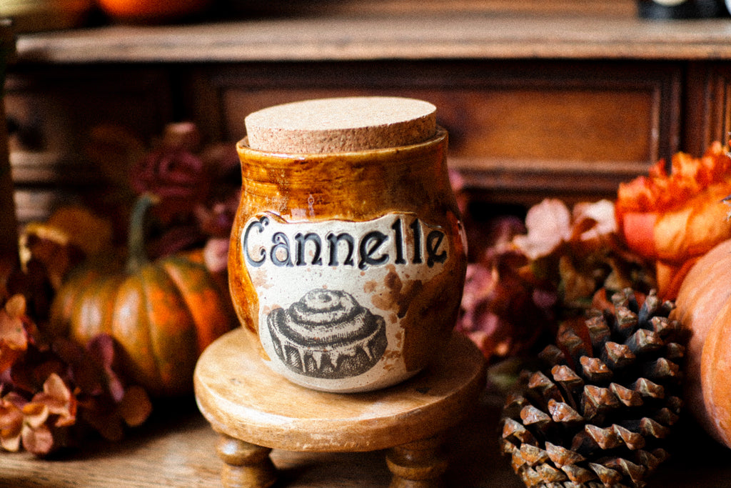 Pot pour cuisine style apothicaire avec étiquette « Cannelle »
