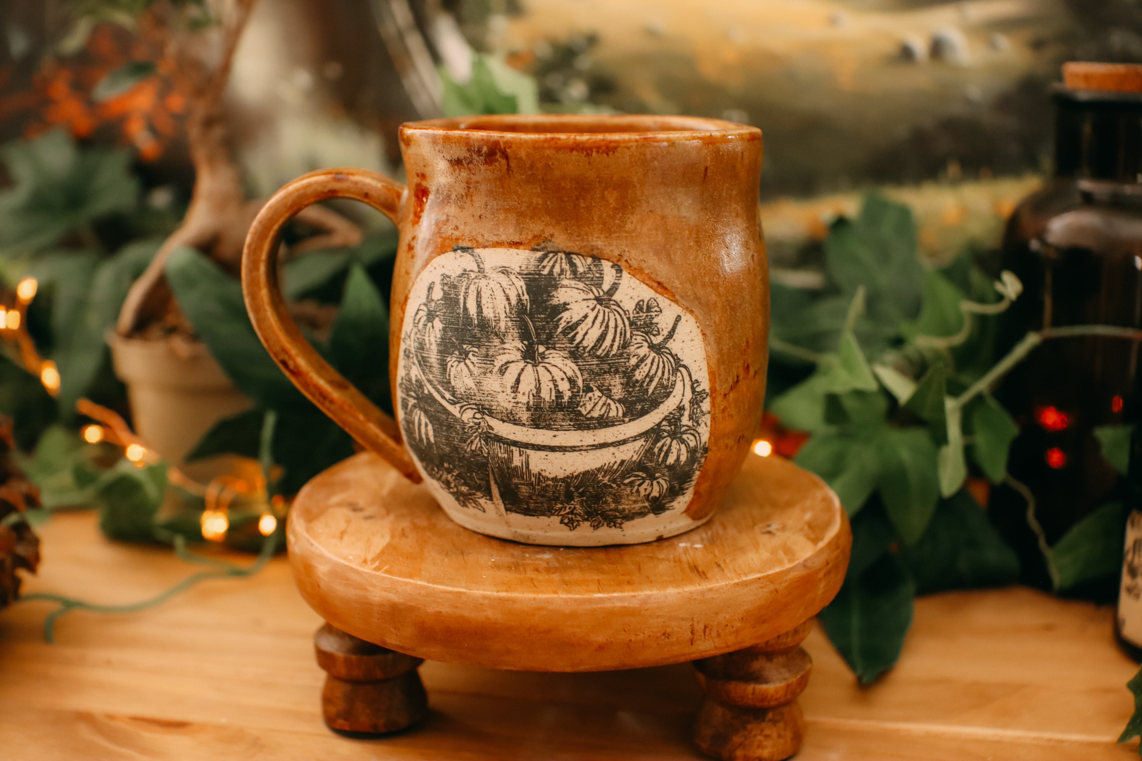Petite tasse en grès style apothicaire  « Récolte d'automne »