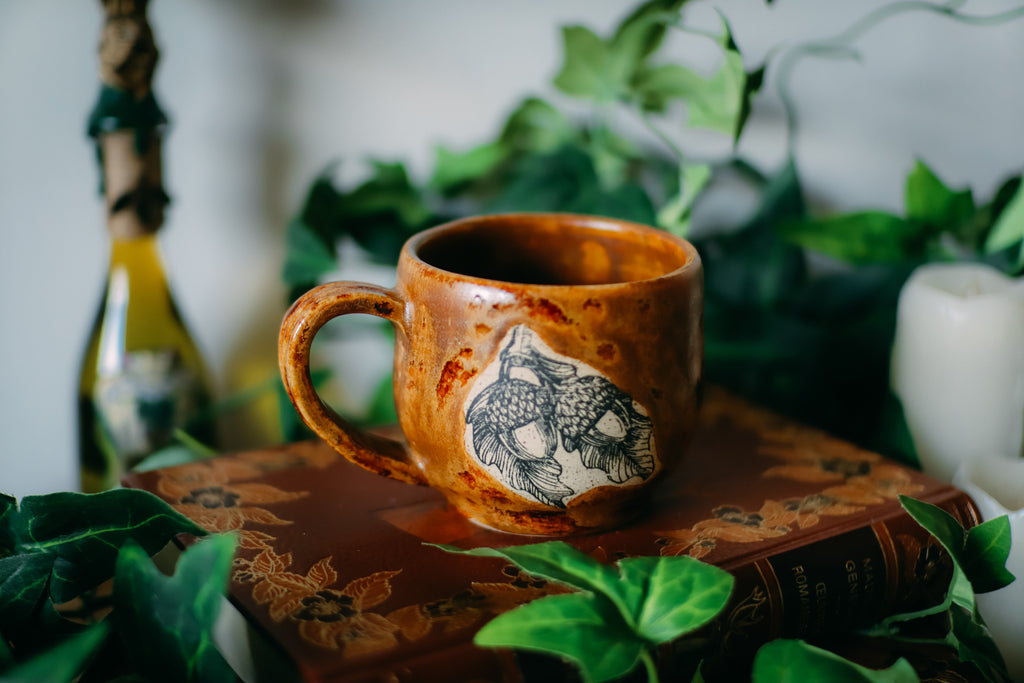 Petite tasse en grès « Duo de glands »