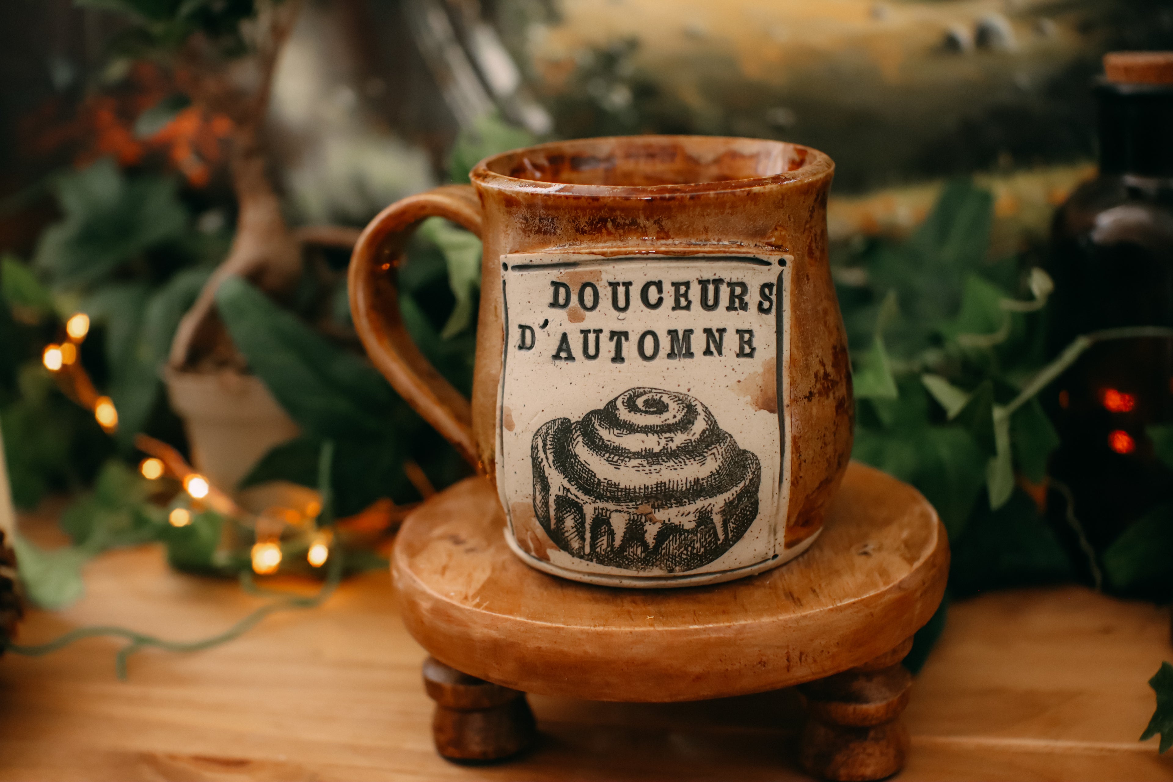 Tasse en grès style apothicaire  « Douceurs d'automne »