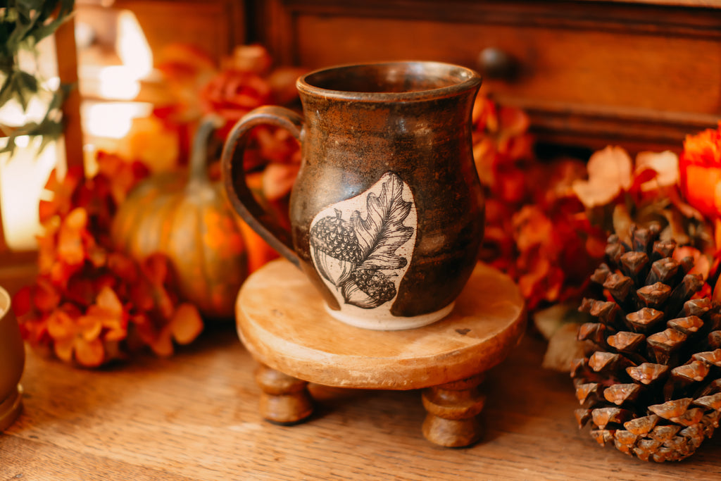 Tasse en grès style apothicaire  « Trésors de la forêt »