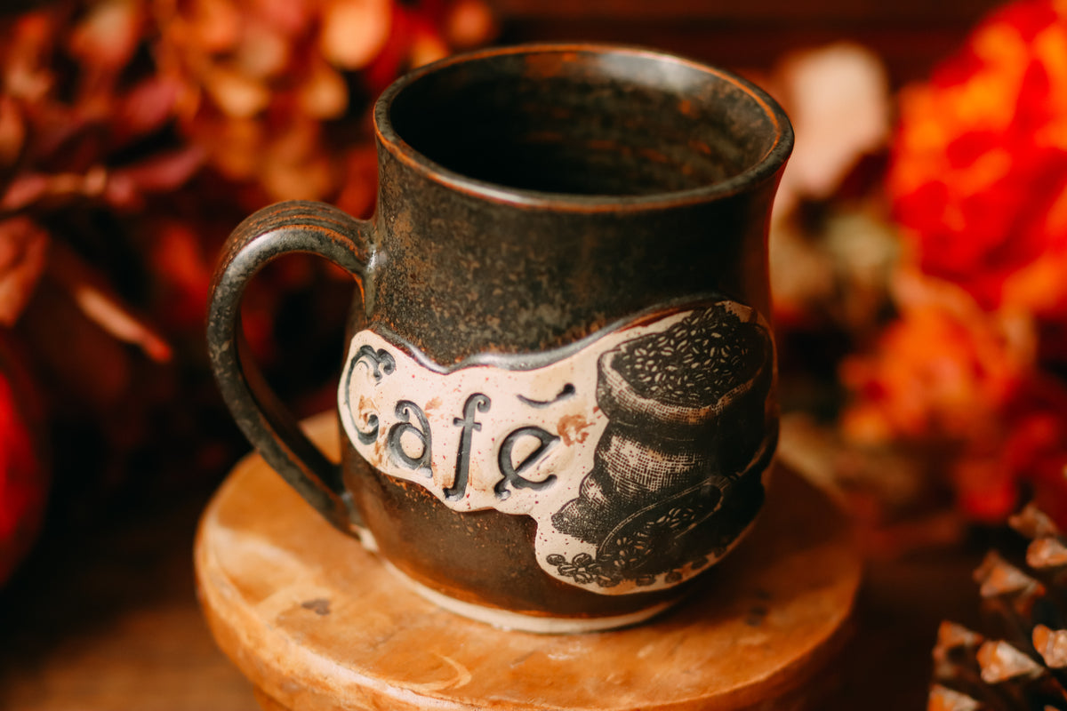 Tasse en grès style étiquette d'apothicaire ancienne « Café »