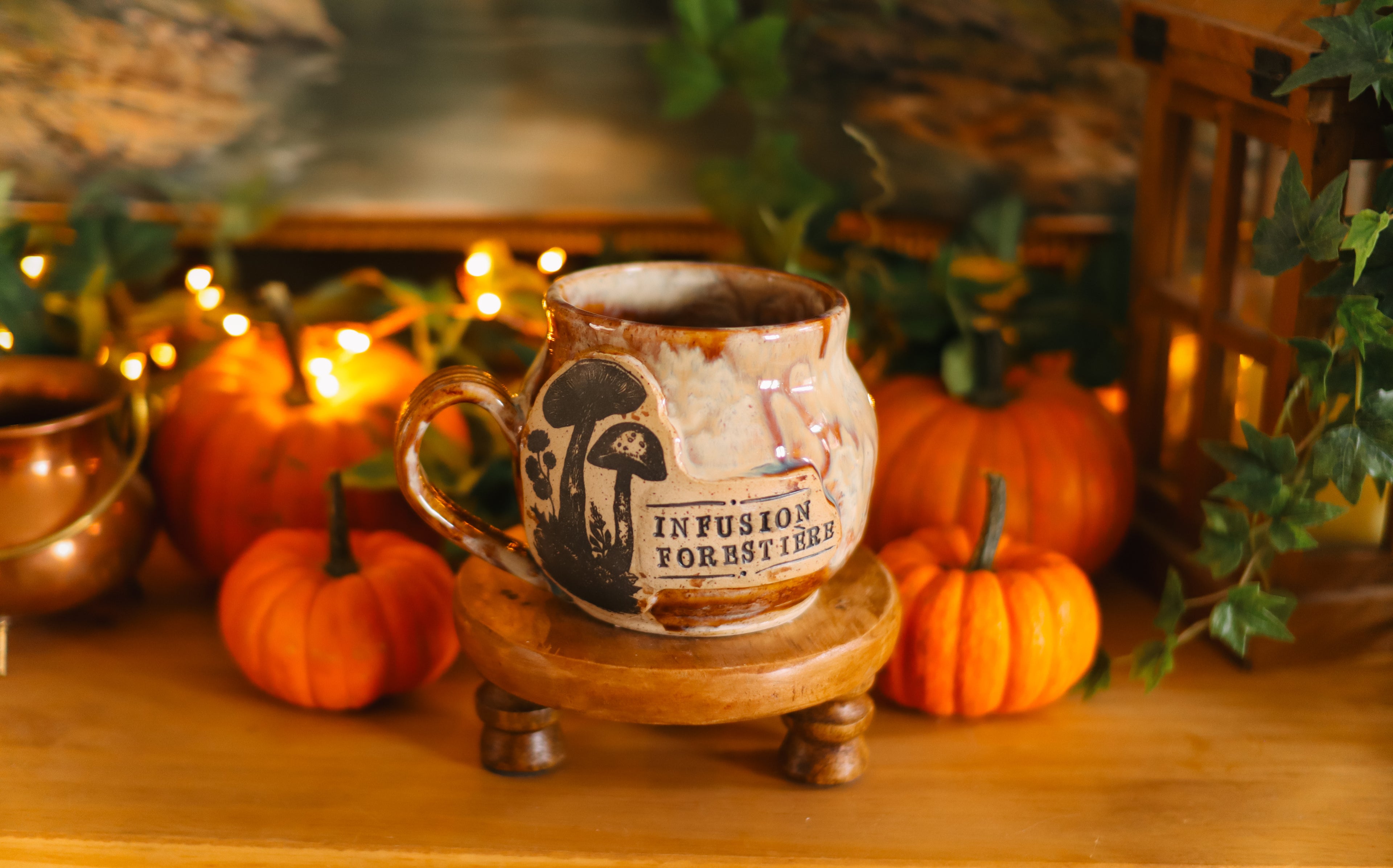 Tasse-chaudron en grès style apothicaire  « Infusion forestière »